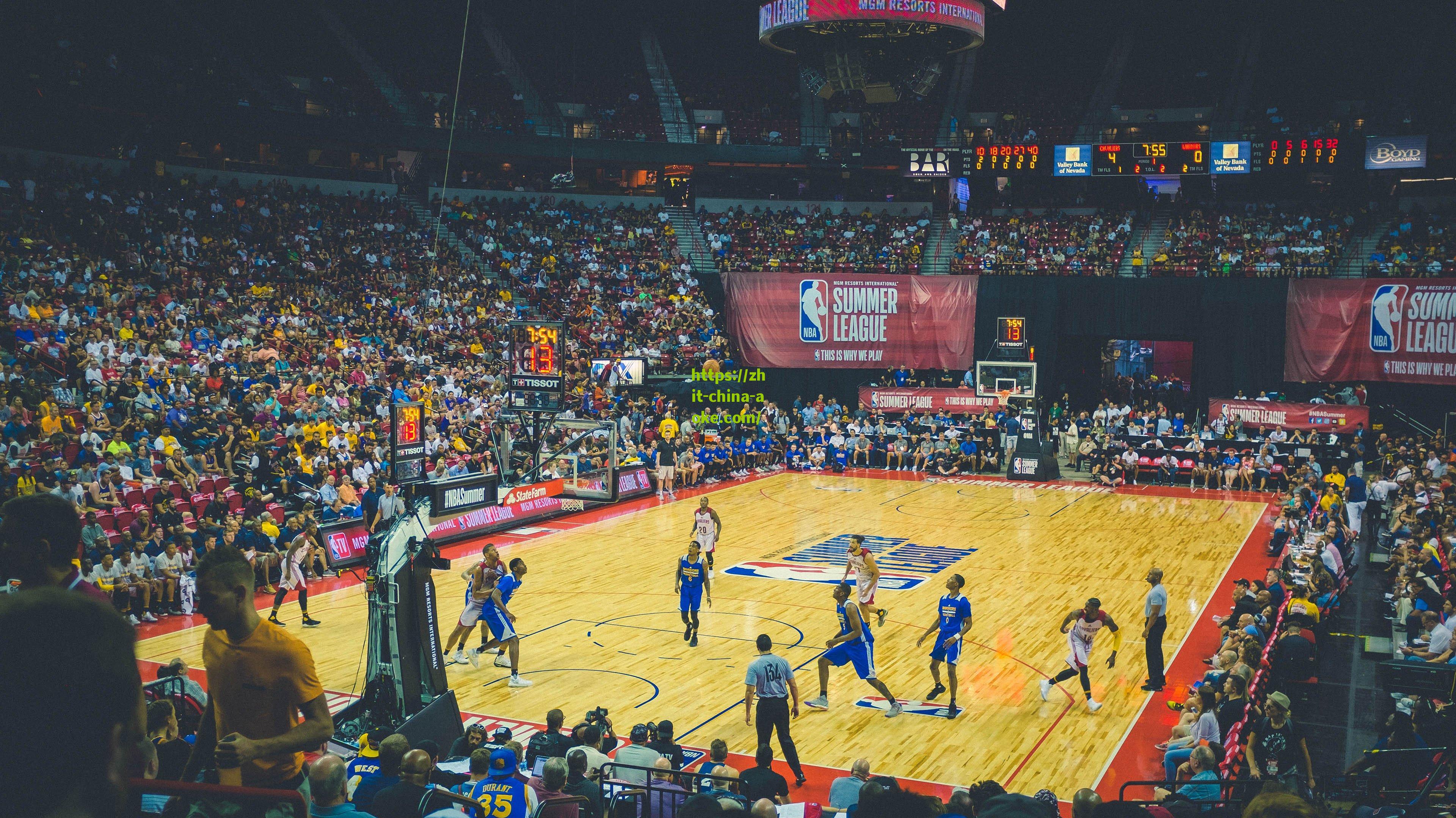 绿茵惊雷！梅西开场2分钟诡异回传酿乌龙助攻，迈阿密国际遭遇闪电失球